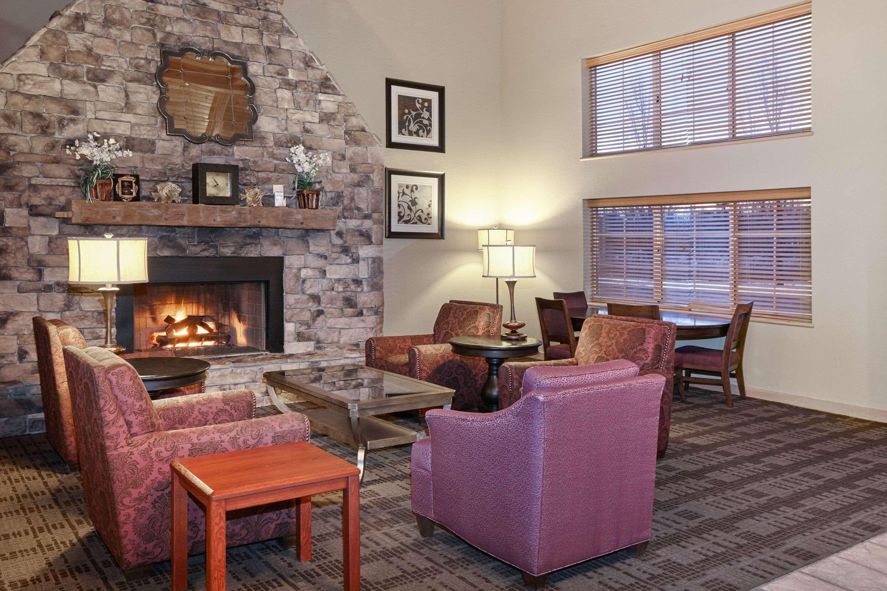 Americinn By Wyndham Douglas/Saugatuck Extérieur photo
